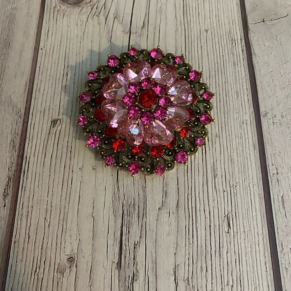 Vintage Style Pink & Red Rhinestone Brooch – 2.5”